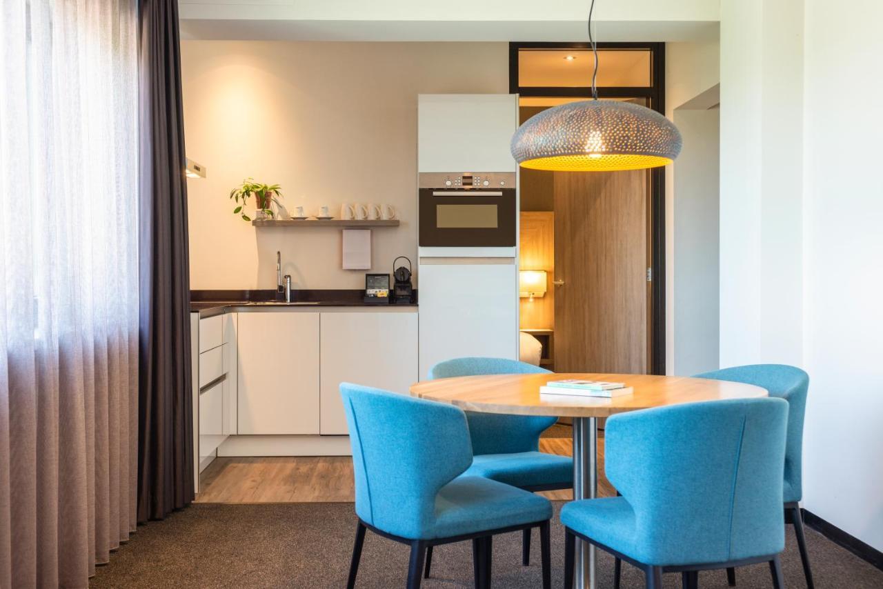 One-Bedroom Apartment,1124245233:JPEG